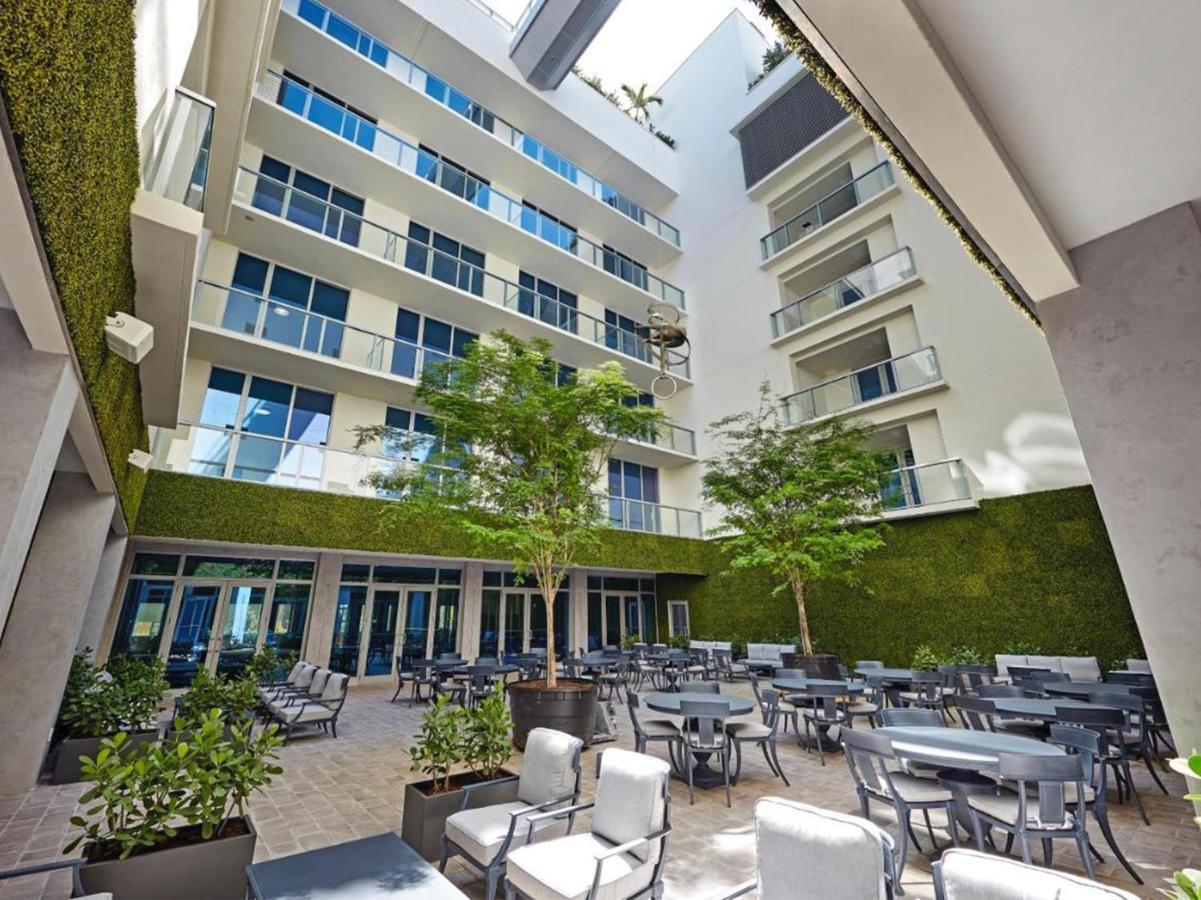 Hollywood Studios Condo Costa Bagian luar foto