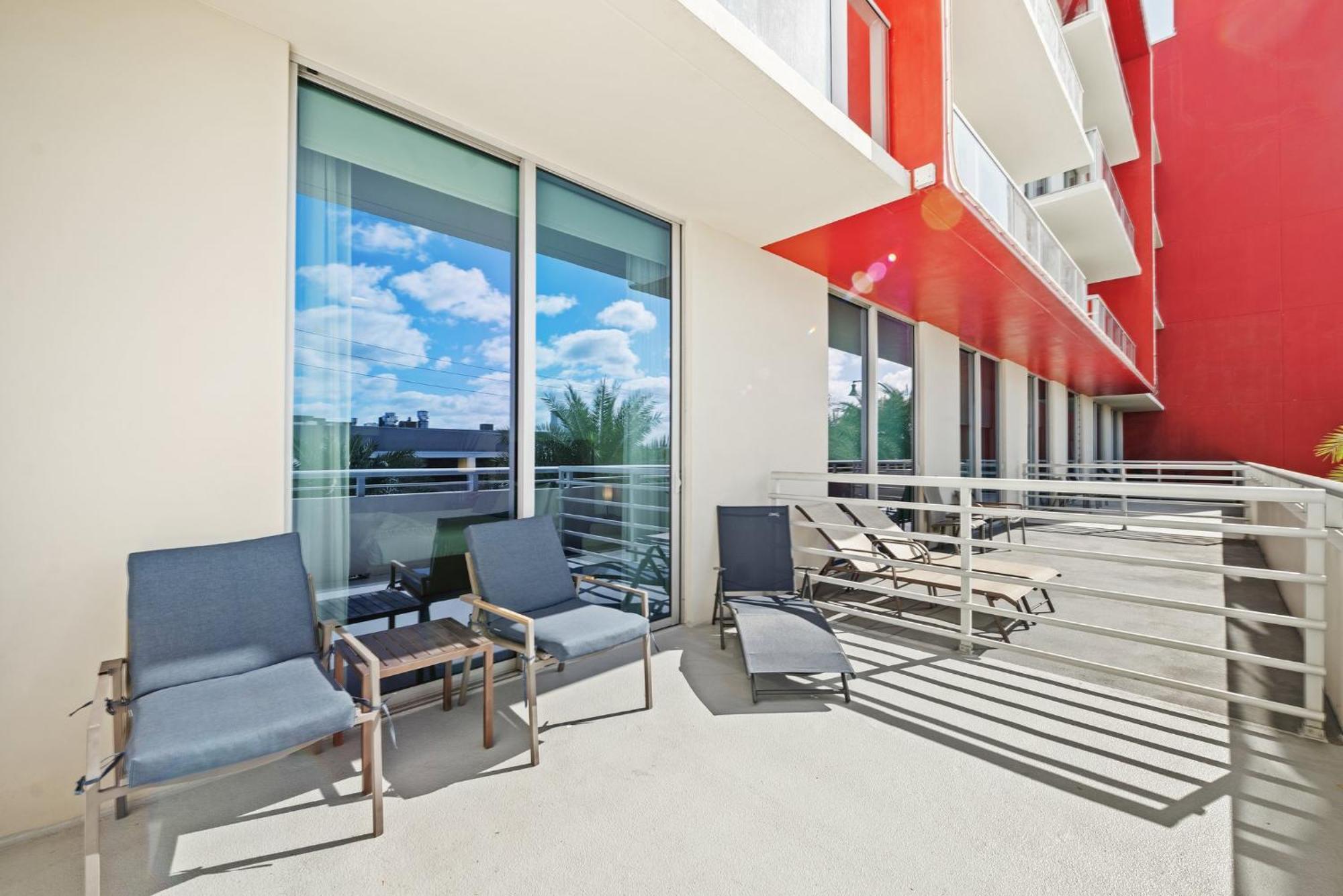 Hollywood Studios Condo Costa Bagian luar foto